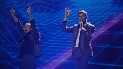 Robin Bengtsson på scen.