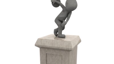 En figur som kastar diskus