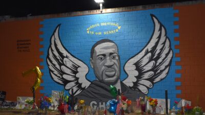 Väggmålning föreställande George Floyd